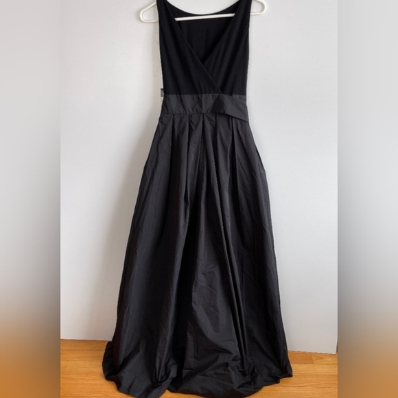 Lauren Ralph Lauren Black Taffeta Gown with Wrap Waist, size 16 - Picture 7 of 12